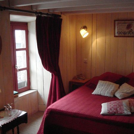 La Maison De Justine Murat (Cantal) Ngoại thất bức ảnh