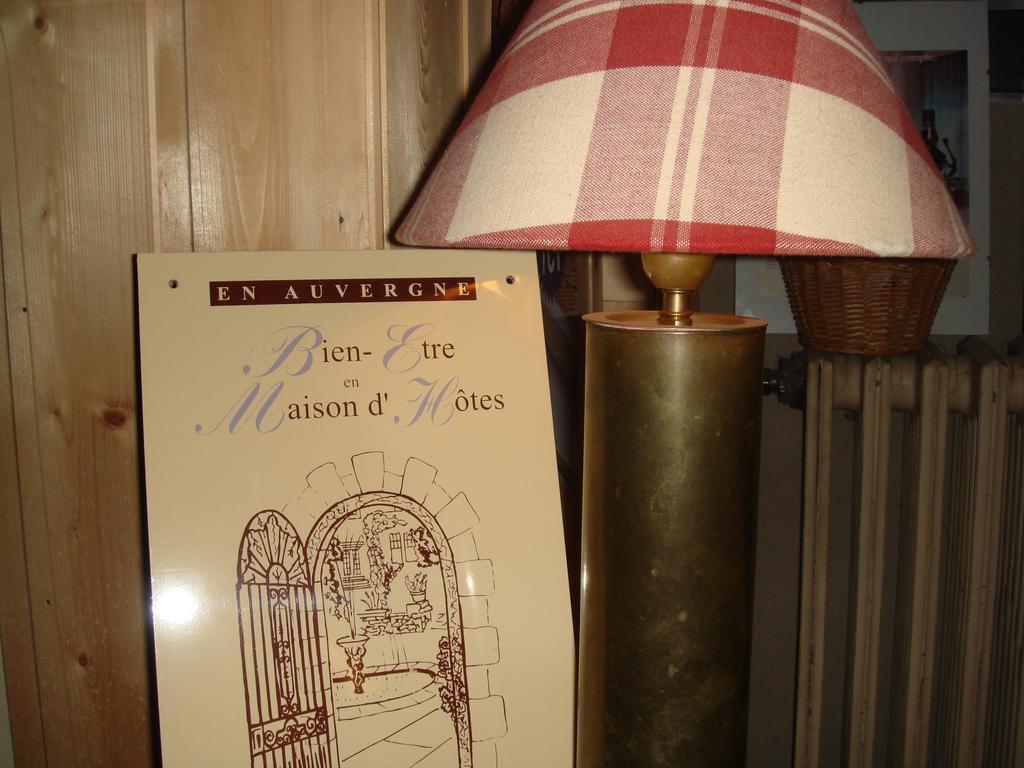 La Maison De Justine Murat (Cantal) Ngoại thất bức ảnh